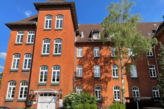 AICGroup Motiv - Karriere - Firmengebäude der AIC Group